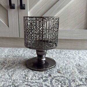 ⭐️BBW NWT gunmetal gate large candle holder